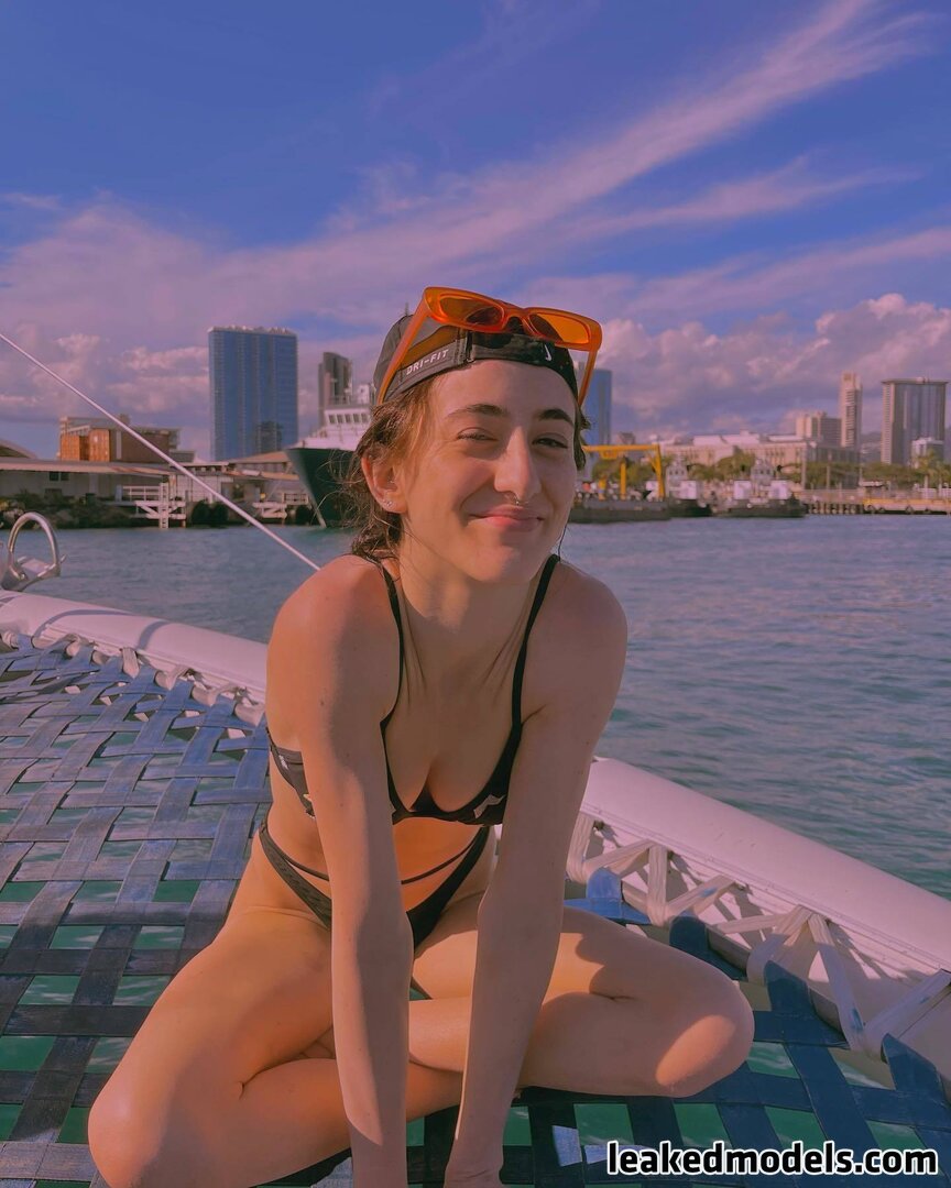 143joannagc / Joanna Crauswell Photo #2