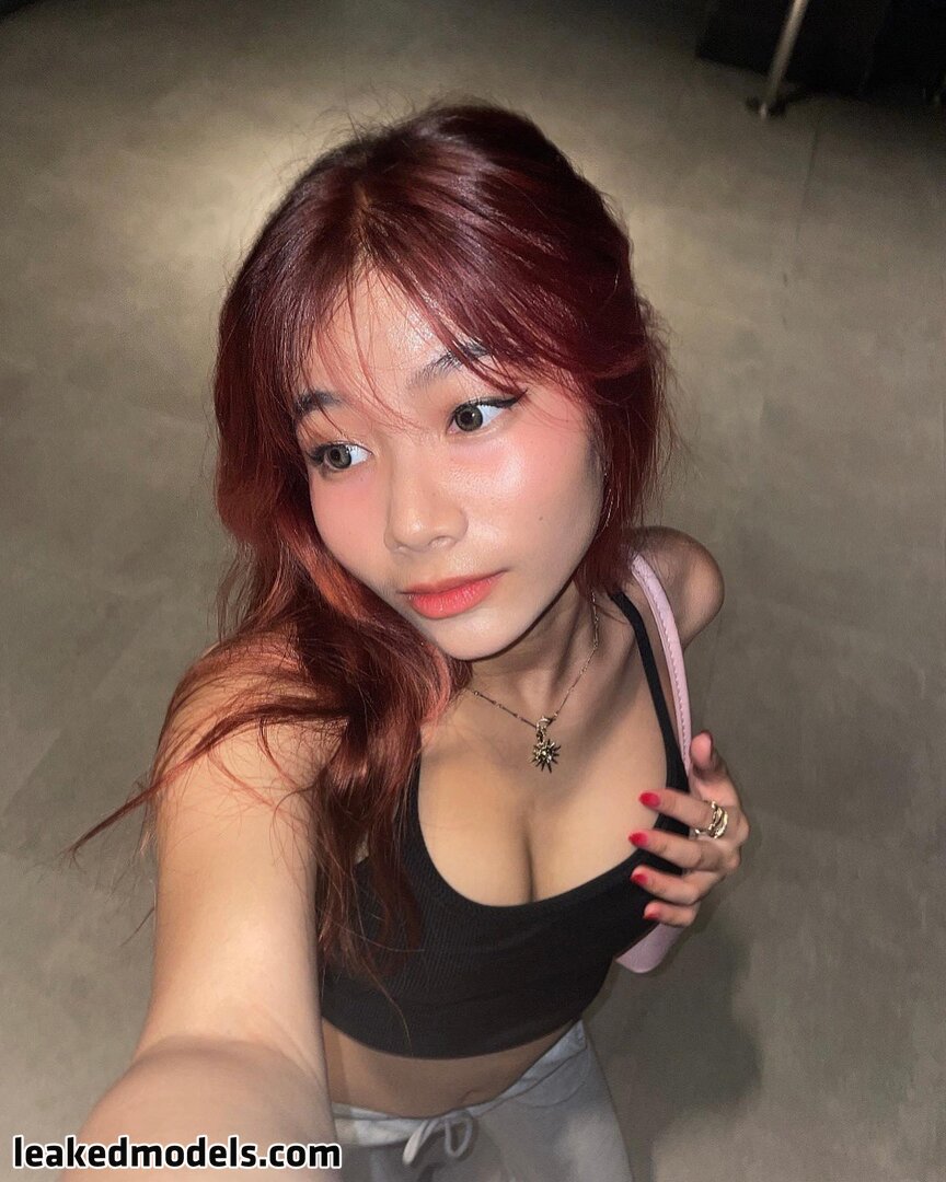 Saipetch B. / aaomhelloo Photo #12