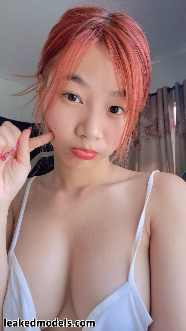 Saipetch B. / aaomhelloo Photo #22