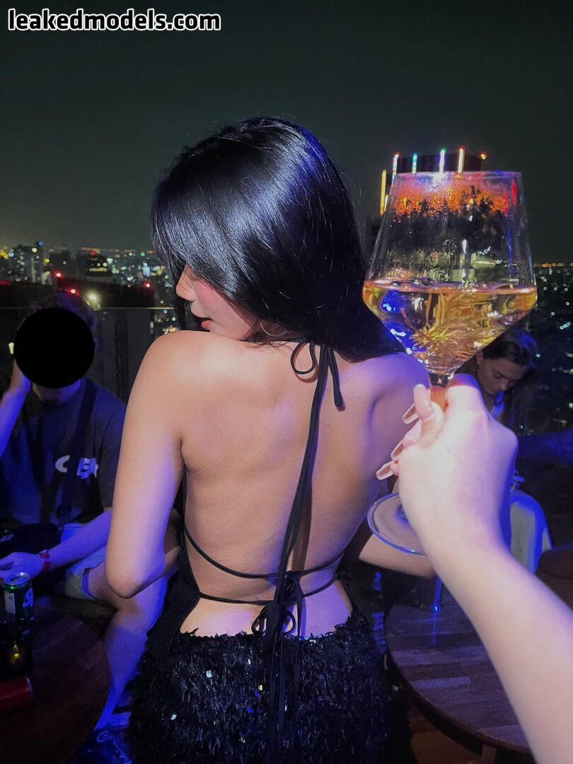 Saipetch B. / aaomhelloo Photo #44