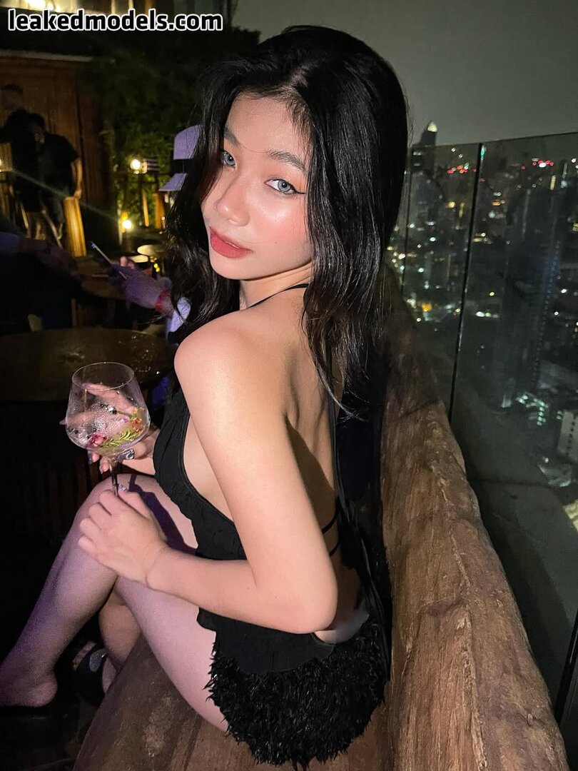 Saipetch B. / aaomhelloo Photo #47