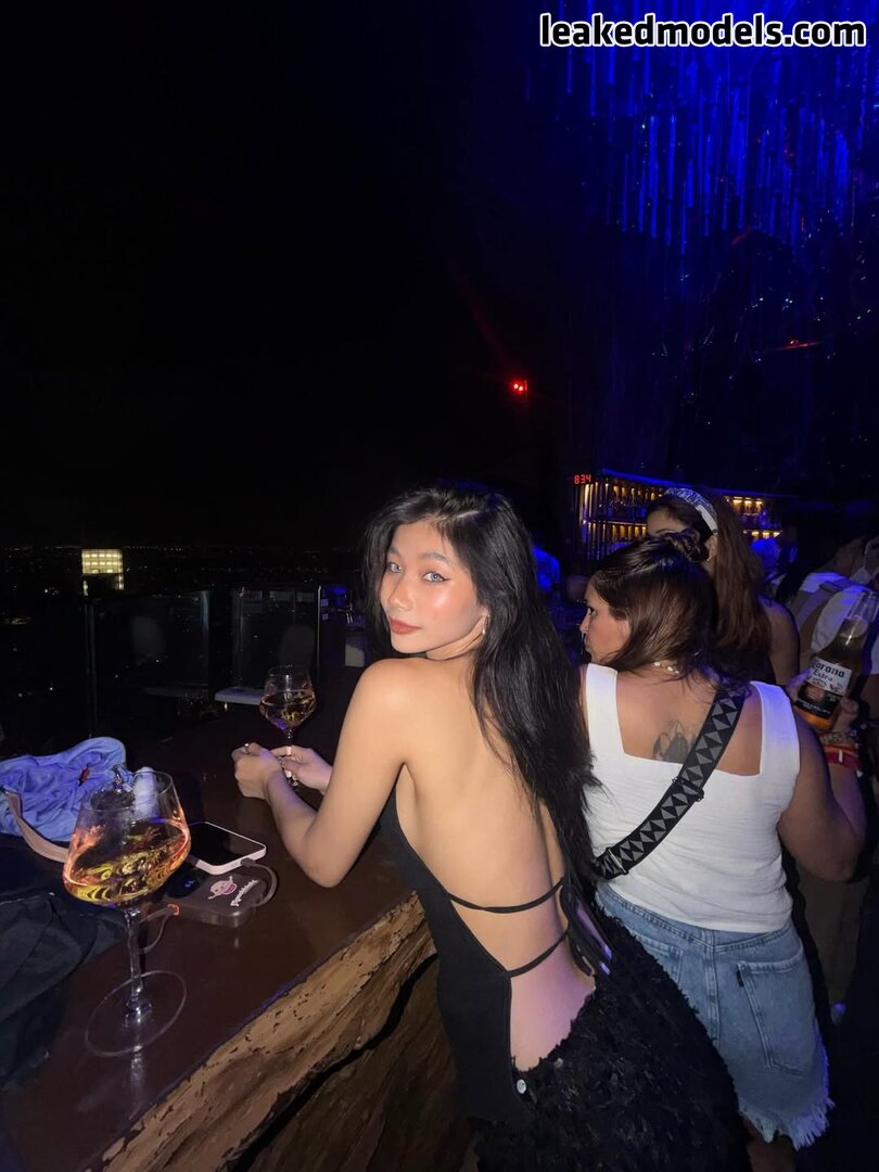 Saipetch B. / aaomhelloo Photo #49