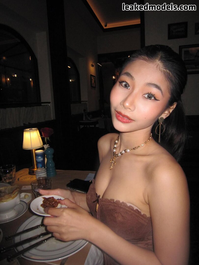 Saipetch B. / aaomhelloo Photo #68