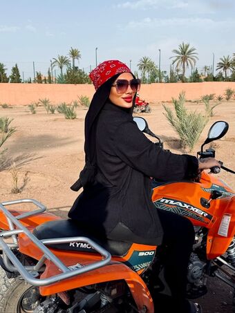 Abir zrk Nude Leaks OnlyFans Photo 32