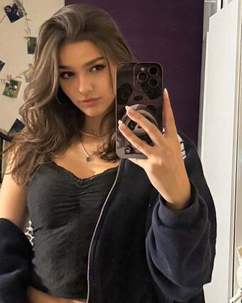 Adriana H.c Adrilonz Nude Leaks OnlyFans Photo 3