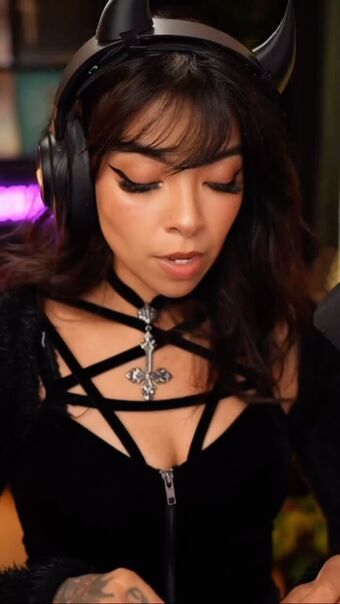 Aileen Senpai