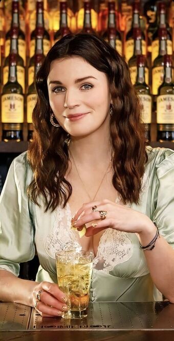 Aisling Bea