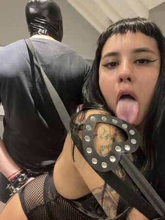 akarandomhoe Nude Leaks OnlyFans Photo 19