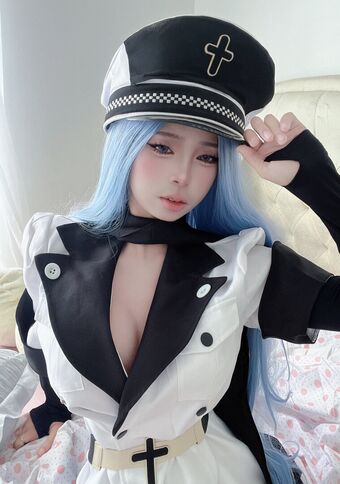 Akari_Cos