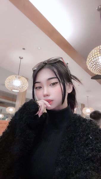 Akari_Cos