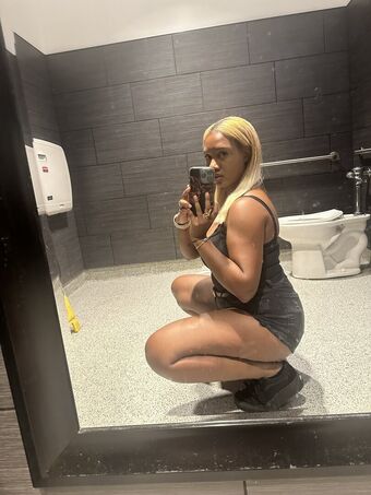 Alexis Avery