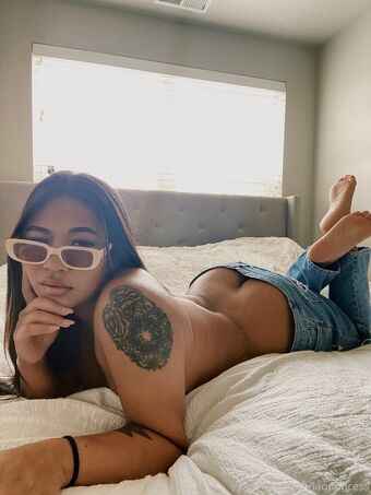 Alicea Inthavong Nude Leaks OnlyFans Photo 12