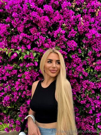 alicedollyua Nude Leaks OnlyFans Photo 21