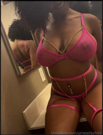 Alicia Adams Nude Leaks OnlyFans Photo 15