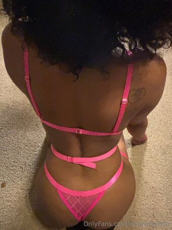 Alicia Adams Nude Leaks OnlyFans Photo 19