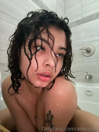aliengirl0 Nude Leaks OnlyFans Photo 12