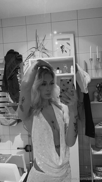 aliiceof Nude Leaks OnlyFans Photo 1