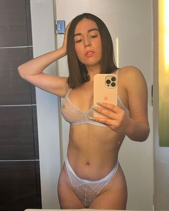 Alina Garza Nude Leaks OnlyFans Photo 5