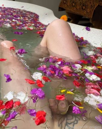 Aline Nude Leaks OnlyFans Photo 9