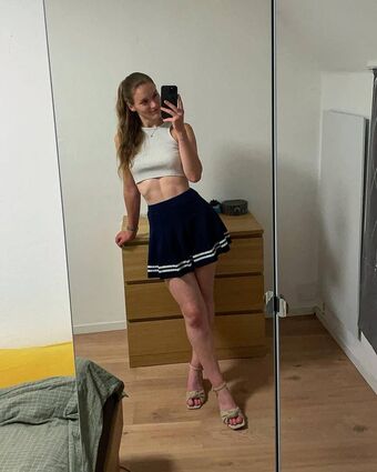 ally.hrng Nude Leaks OnlyFans Photo 20