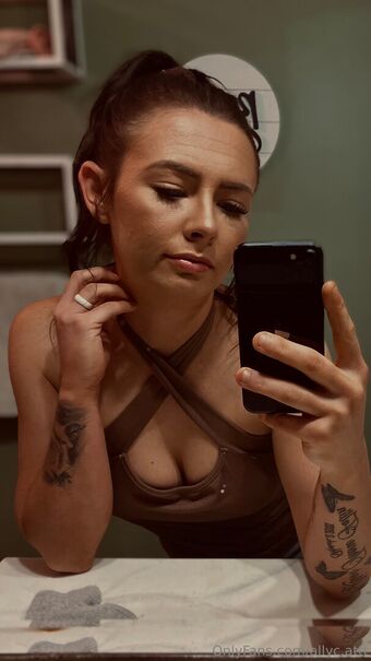 allyc.attt Nude Leaks OnlyFans Photo 21