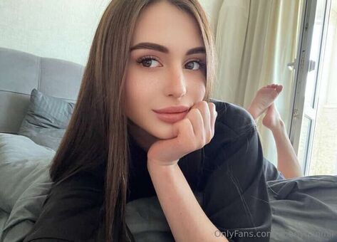 Alya Nude Leaks OnlyFans Photo 7