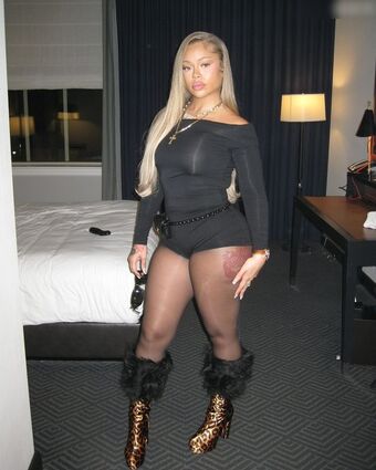 Alyssa Michelle Stephens (Latto)