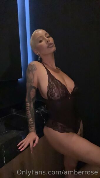 Amber Rose Nude Leaks OnlyFans Photo 45