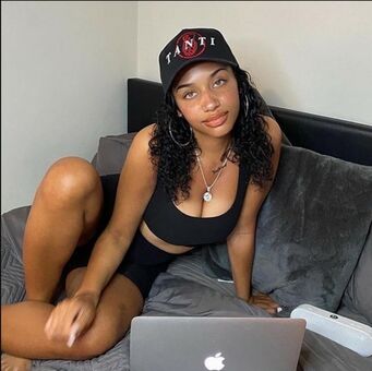 Ambrr Nude Leaks OnlyFans Photo 7