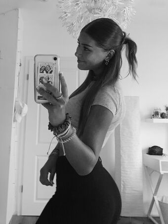 Amelie Dilla