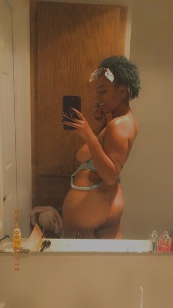 AmineBoobs69