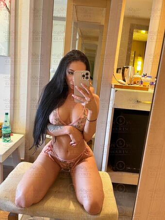 Amy Lox