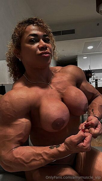amymuscle Nude Leaks OnlyFans Photo 47