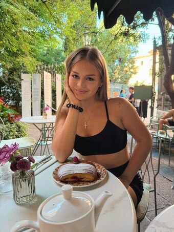 ana_beregoi Nude Leaks OnlyFans Photo 21