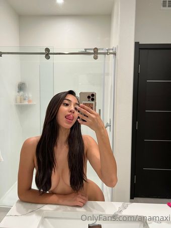 Ana Maxi Nude Leaks OnlyFans Photo 9