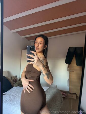angelaacarrizo