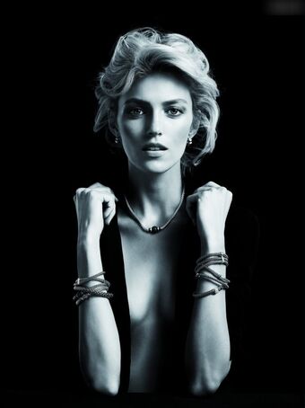 Anja Rubik