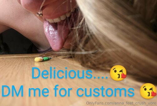 anna_feet_crush_vore