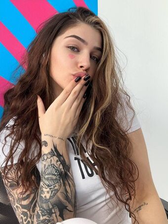 anna_six