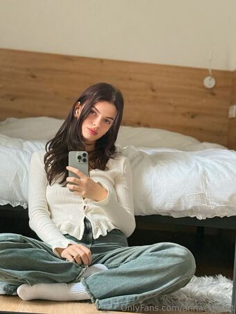 anna_starlet