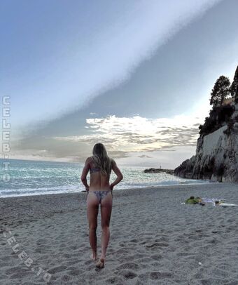 Anna Weidel Nude Leaks OnlyFans Photo 23