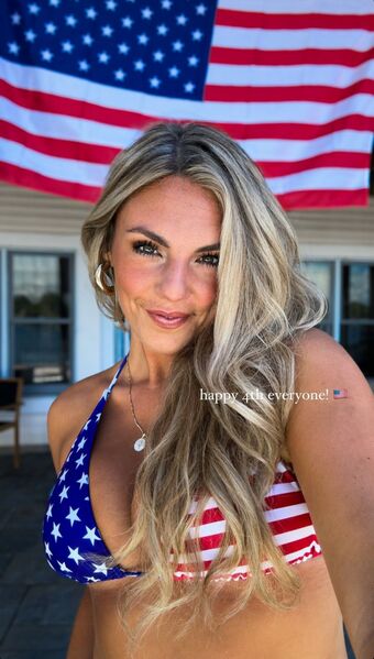 annieagar Nude Leaks OnlyFans Photo 12