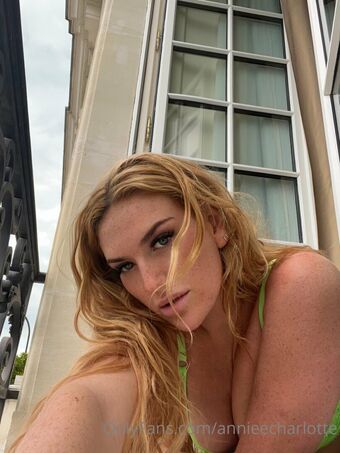 annieecharlotte