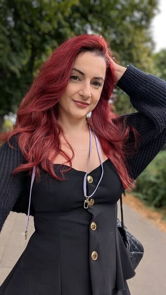 AnnieFuchsia