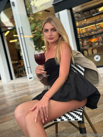 anniya Nude Leaks OnlyFans Photo 14