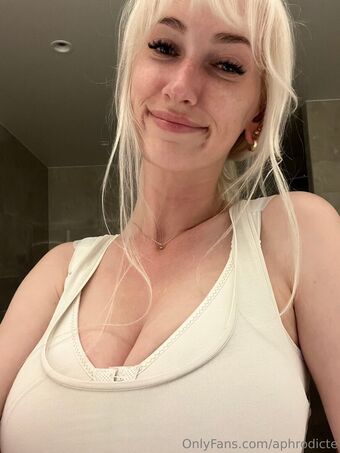 Aphrodicte Nude Leaks OnlyFans Photo 19