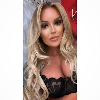 AprilxGLA Nude Leaks OnlyFans Photo 18
