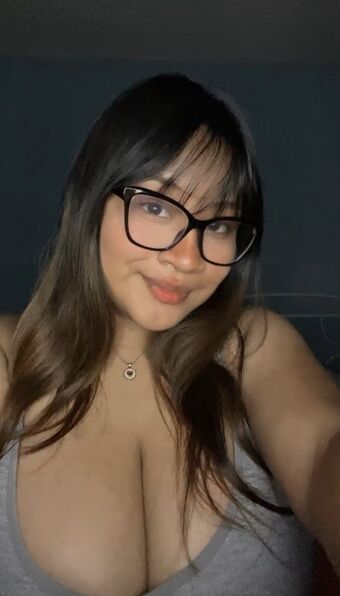 Ari Mar - Mexican teen with huge tits