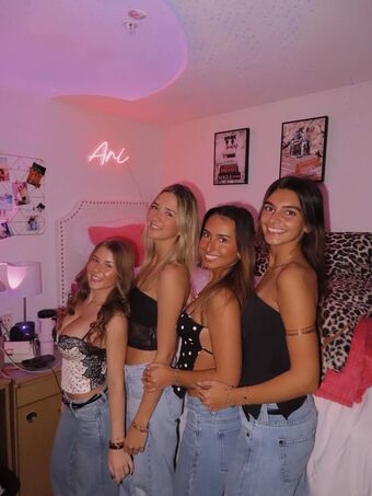 Ariana White Nude Leaks OnlyFans Photo 220