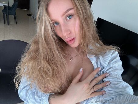 ariel_2005 Nude Leaks OnlyFans Photo 17